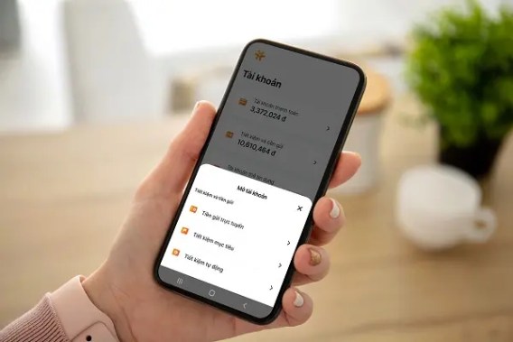 Gửi tiết kiệm ngân hàng: Rủi ro và lưu ý quan trọng bạn cần biết 4 Gửi tiết kiệm ngân hàng online