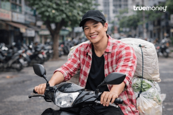 Chuyện của người bán cà phê vỉa hè và cách giữ dòng tiền khi khu phố bất ngờ vắng khách 1 TrueMoney+ Chuyện của người bán cà phê vỉa hè và cách giữ dòng tiền khi khu phố bất ngờ vắng khách