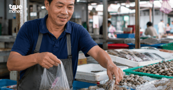Anh Minh vay bằng đăng ký xe máy tại TrueMoney+